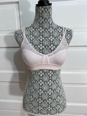 Lululemon Anew Bra Size 2 Strawberry Pink with Bra Cups $58